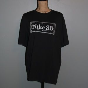 Nike SB mens t-Shirt size XL